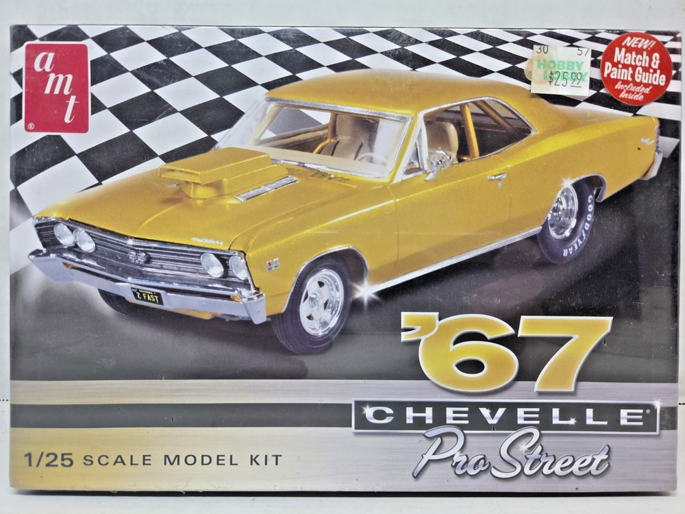 AMT 1967 Chevy Chevelle Pro Street 1:25 Scale Model Car Kit #876/12 New Sealed