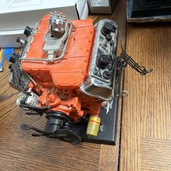 Dodge HEMI 426 Pre-Built Automotive Engine Model w/ Stand Orange Silver
