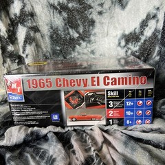 AMT ERTL 1965 Chevy El Camino 1/25 Scale Model Kit 31741 New Sealed