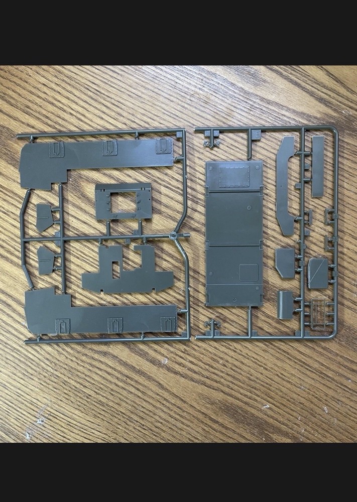 1/35- Asuka Sherman M4 Lower Hull Parts For Early & Mid M4 75mm