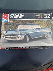 AMT 1:25 Car Kit 1957 🔔 Bell Air 💙 Classic Hard Top Model