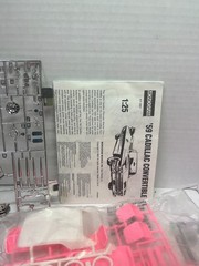 1/25 MONOGRAM 1959 CADILLAC ELDORADO CONVERTIBLE PINK MODEL CAR KIT