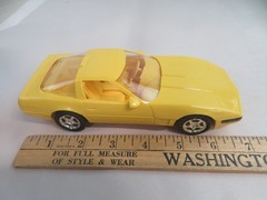 AMT ERTL 1995 Corvette ZR-1 Competition Yellow 6661EO