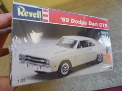 VTG 1969 DODGE DART GTS REVELL MODEL KIT ~ FACTORY SEALED ~ ONE OWNER ~ 125
