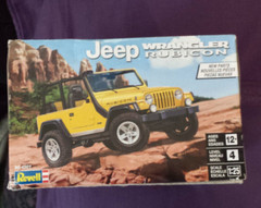 Revell Jeep Wrangler Rubicon 1:25 Scale Plastic Model Kit 85-4501 – Opened Box