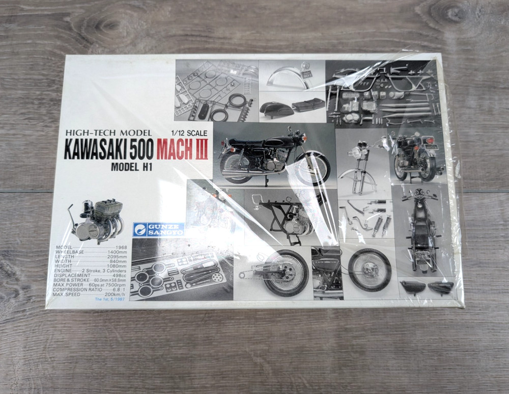 Gunze Sangyo 1/12 High Tech Kit Kawasaki 500 Mach III Model H1