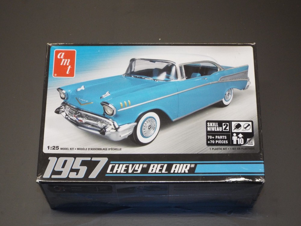 AMT 638/12 1957 CHEVY BEL AIR MODEL CAR KIT plastic race 1:25 Scale AMT638 NEW
