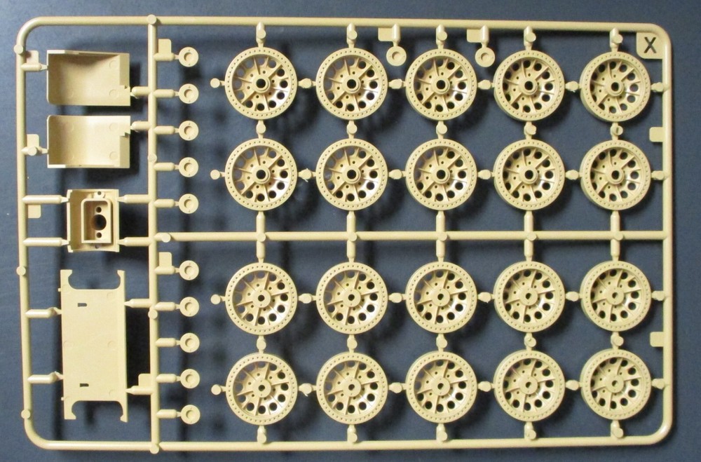 Rye Field Models 1/35th Scale Soviet T34-85 – Parts Tree X from Kit No. 5083