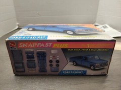 1/25 AMT FORD F-150 XLT Truck Model Snap Fast Plus #6124 VINTAGE RARE