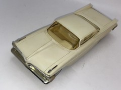 AMT Promo 1959 Pontiac Bonneville HT 1/25 White/Gold Knudsen Award FN-VF+