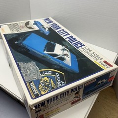 Yodel 1:24 Plymouth Fury New York City POLICE Motorized Unassembled Model Kit