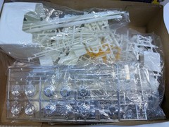 AMT 1:25 Scale Mack Cruise Liner Cabover Truck Ryder Sealed Inside Model Kit