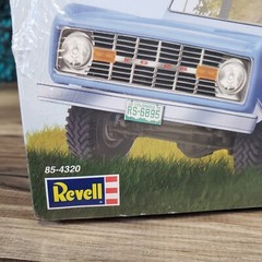 Revell 2016 Ford Bronco Plastic Model Kit 1:25 Level 5 New Sealed