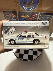 NYPD FORD CROWN VIC TESTORS 1/24 METAL MODEL KIT SKILL LEVEL 2 New SEALED Box