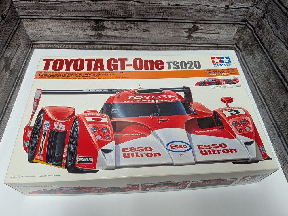 Tamiya Toyota GT-One TSO20 Sports Car Plastic Model Kit