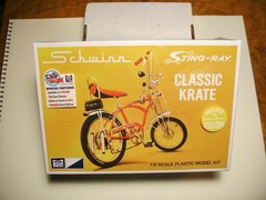 retro deluxe MPC Schwinn Classic Krate, lemon peeler 1/8th scale sealed kit