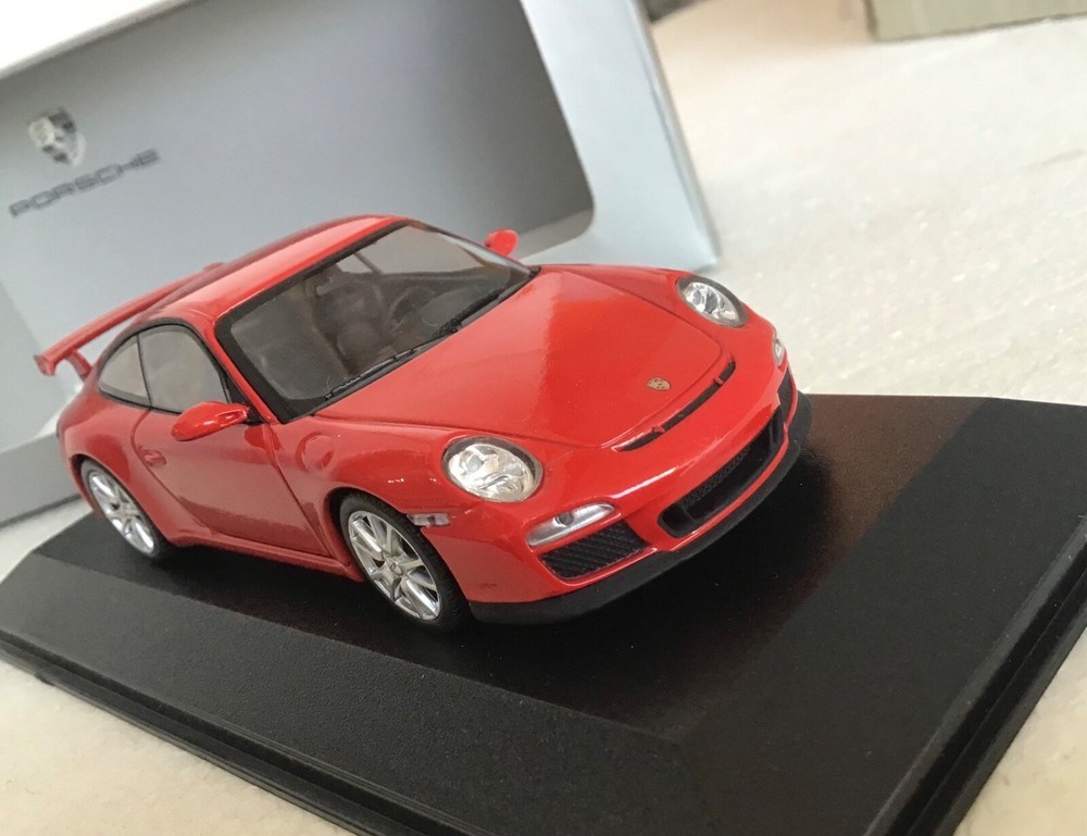1/43 MINICHAMPS PORSCHE 911 GT3, red , WAP 020 016 19 mint ,++ !