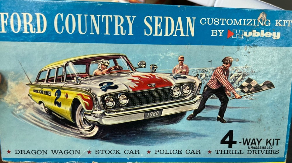 #122 Hubley 154k 1960 Ford Country Sedan Station Wagon Vintage 1/25 McM KIT NIOB