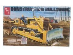 New Sealed AMT # AMT1086/06~CONSTRUCTION BULLDOZER – 1/25 SCALE