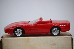 AMT/ERTL 1990 Corvette Convertible Bright red Promo Model 1:24 #6044