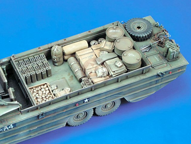 Royal Model 1/35 DUKW Amphibious Truck Stowage and Accessories Set WWII 365