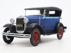 ICM 1/24 Ford Model A Phaeton Soft Top (1930s) Plastic Model 24050