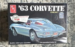 AMT ’63 Corvette Sting Ray 1/25 Unassembled Model Kit Street Rods AMT861/12