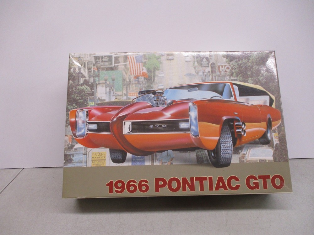 Imai 1966 Pontiac GTO 1/24