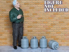 1/18 Scale Propane Tanks – Diorama Accessory (set of 4)