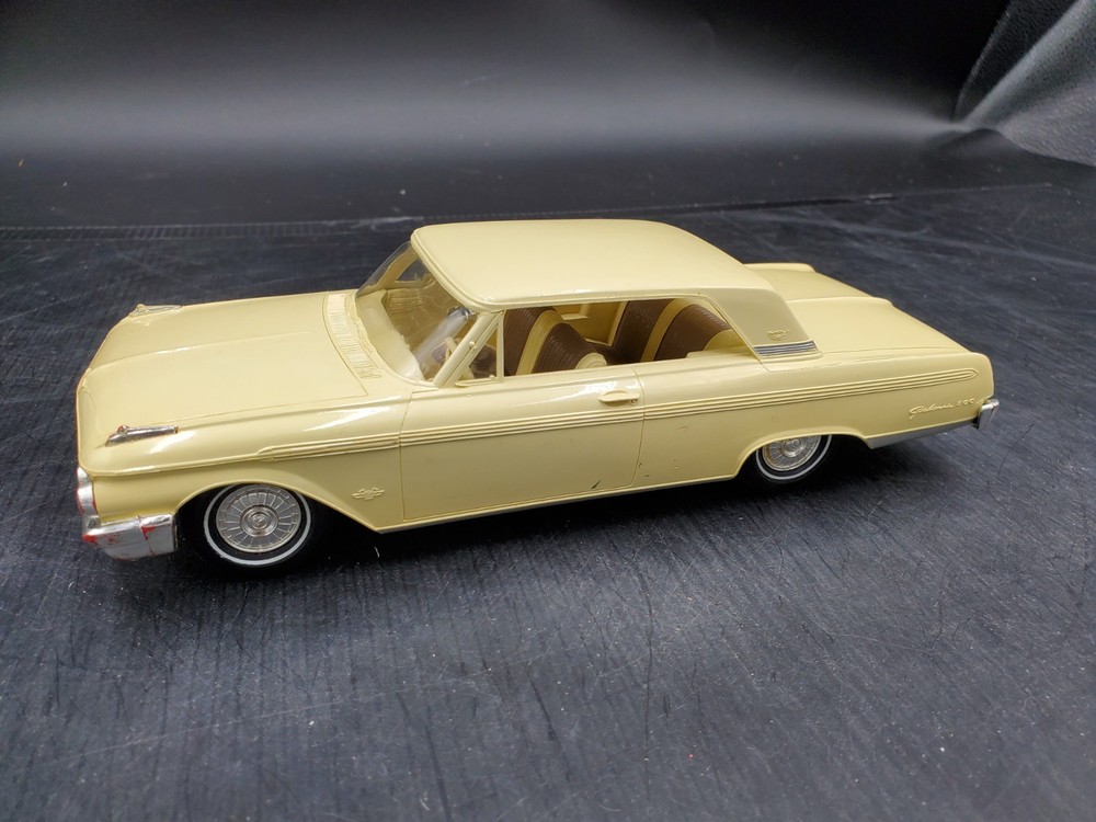 🚦😎🔥AMT 1962 Ford Galaxie 500 HT 1/25 Scale Dealer Promo – Tan 🔥😎🚦