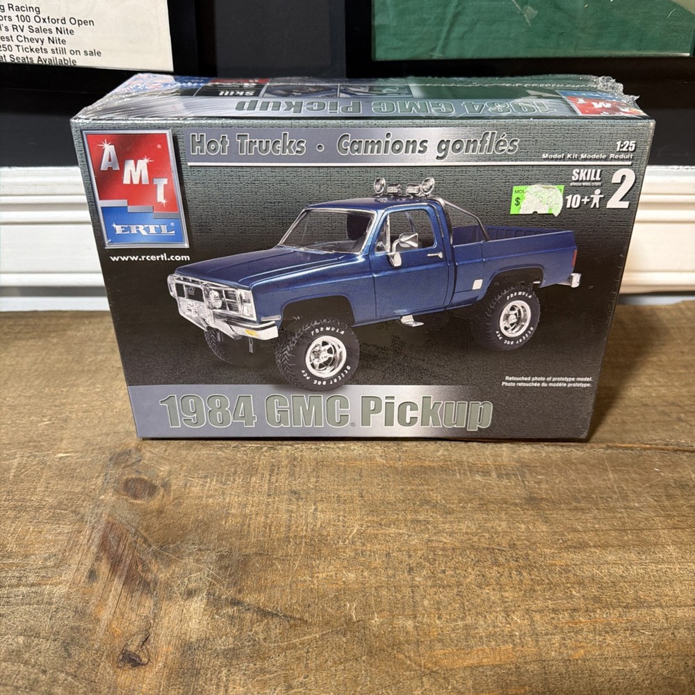 1984 GMC Pickup. AMT Kit # 31939. Factory Sealed. 1:25.