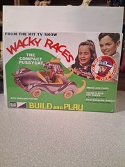 Wacky Races: THE COMPACT PUSSYCAT w/Penelope Pitstop Press Together Model Kit!