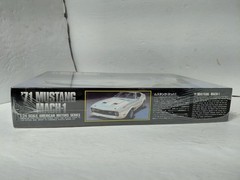 ARII 1971 Mustang Mach-1 Model Kit 31032 – 1/24 New Sealed