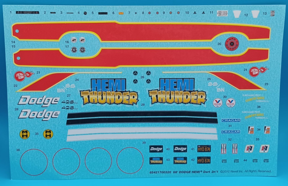 Revell | No. 85-4217 | 1:25 ’68 Dodge Dart Hemi 2 ‘n 1 Decals