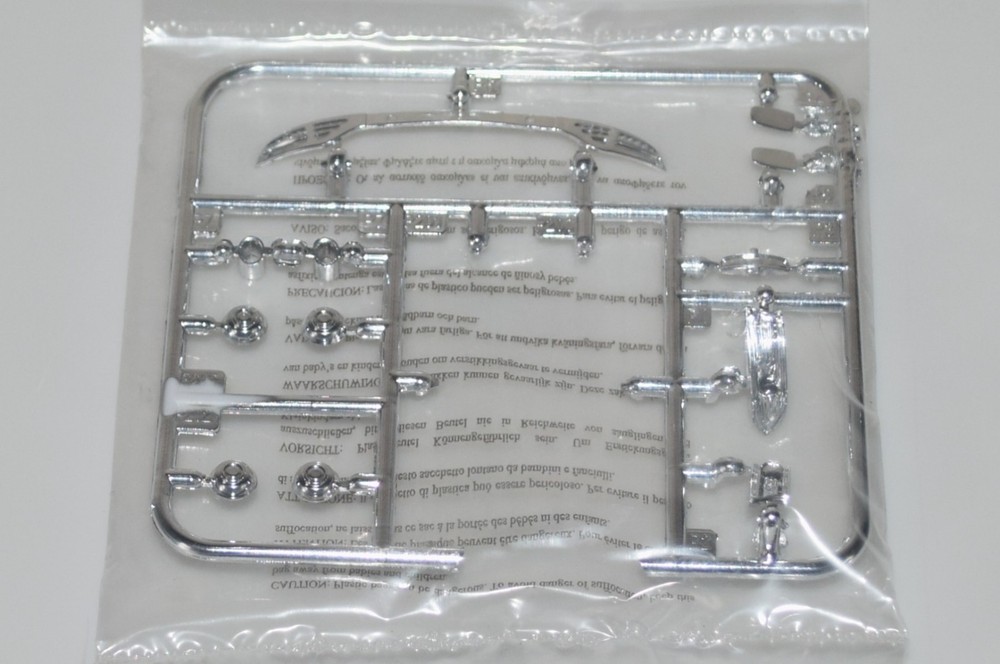 AMT 2021 DODGE CHARGER R/T #1323M/12 ⭐PARTS⭐ CHROME REAR TAIL PANEL+MORE 1:25