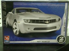 AMT 38467 2006 Chevy Camaro 1/25 model kit