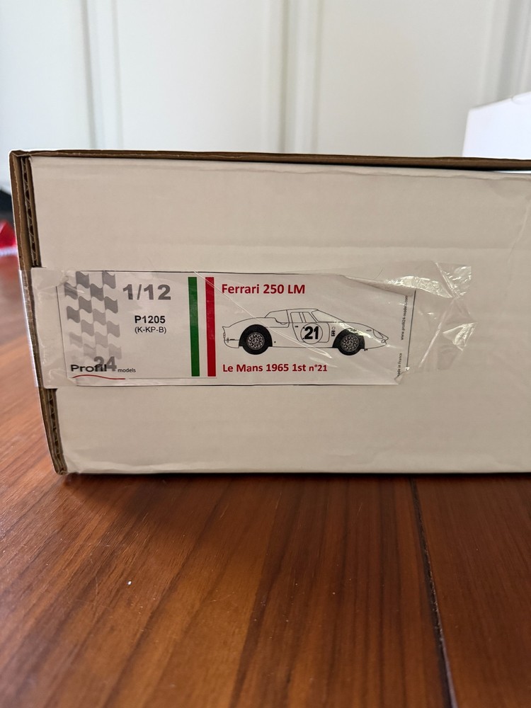 Profil24 Ferrari 250 LM 1:12 Model Kit P1205 Le Mans 1965 Winner #21