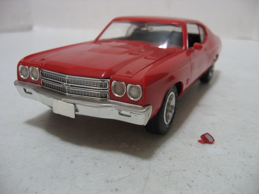 Monogram Red 1970 Chevy Chevelle Malibu SS 454 1/25 Scale Built Model Kit #2268