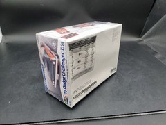 🚦😎Revell Street Burner 1970 Dodge Challenger T/A 1:24 Model Kit 85-2596 Sealed