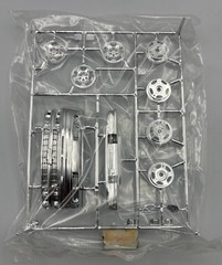 Revell, ’99 Silverado CK Chevy Pickup, Truck, 1/25 Scale, Model Kit, 85-7646.