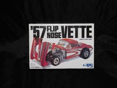 MPC 1957 ’57 Flip Nose Vette Corvette Street Racer 1:25 Model Kit Sealed Parts