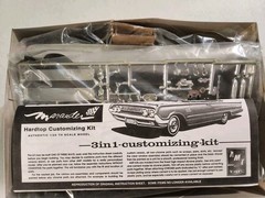 AMT 1964 Mercury Marauder 1:25 Model Car Kit