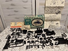 Vintage 1925 Model T Ford 1:25 Model Kit AMT Corporation 1960s Appears Complete