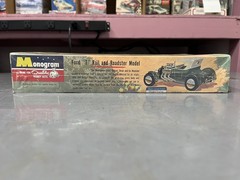 MONOGRAM GREEN HORNET – SEALED NEW