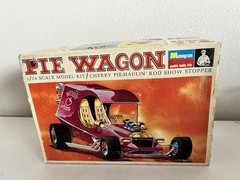 VINTAGE ORIGINAL MONOGRAM 1/24 SCALE PIE WAGON MODEL KIT Partially Built W/box