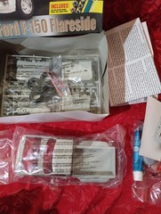 M20c Sealed parts AMT 1992 Ford F-150 Flareside Plus Packs 1:25 Model Kit #31945