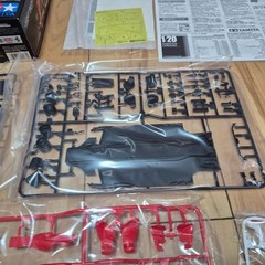 Tamiya 1/20 scale Ferrari SF70H Plastic model Kit　From JAPAN