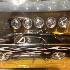 Jada Toys Dub City 1963 Thunderbird Diecast Car Kit Black Red Chrome
