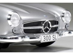 Tamiya 24338 Mercedes-Benz 300 SL 1/24 Scale Plastic Model Kit