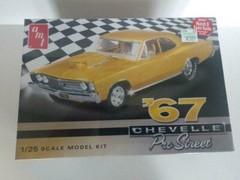 AMT ’67 Chevelle Pro Street 1/25 Scale Plastic Model Kit
